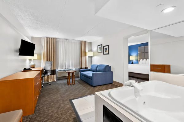 Comfort Inn & Suites Nashville Near Tanger Outlets I-24 Antioch