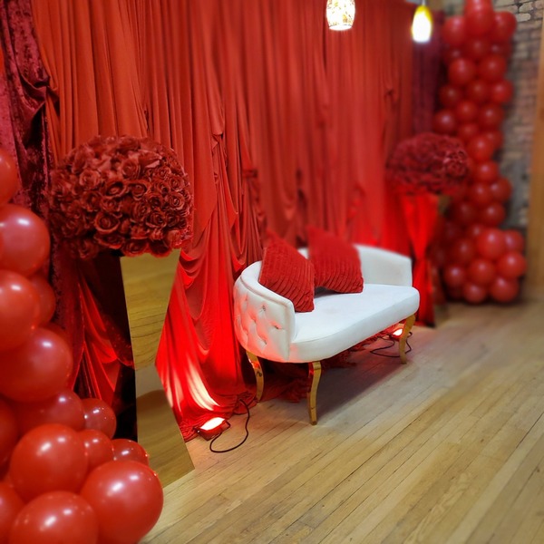 The Uplifting Mansion