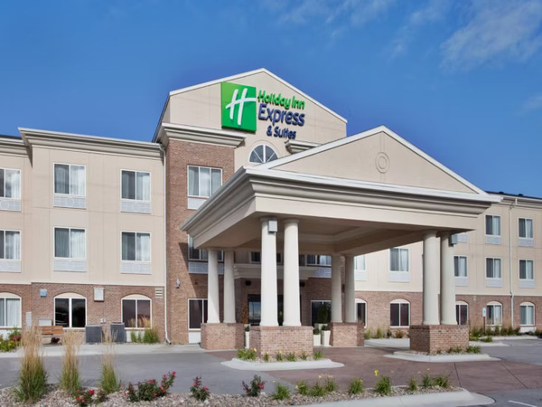 Holiday Inn Express & Suites Cherry Hills Omaha