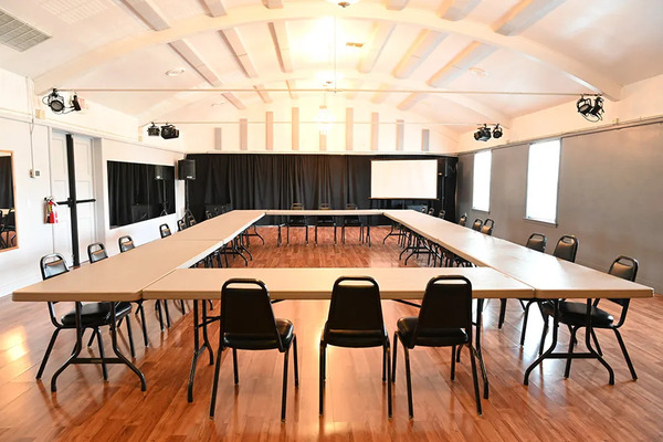 Veteran's Memorial Building