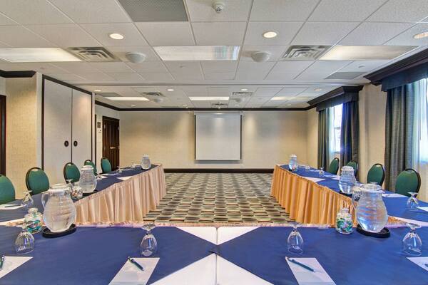 Homewood Suites by Hilton Toronto-Mississauga