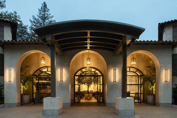 Casa Mani Resort Napa Valley, Curio Collection by Hilton