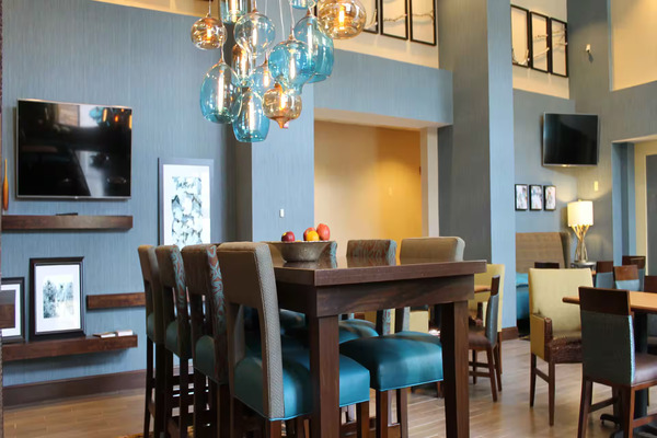 Hampton Inn and Suites Stroudsburg Pocono Mountains