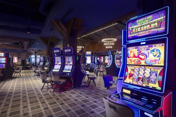 Pointe Place Casino Hotel