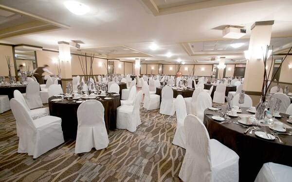 Canad Inns Destination Centre Club Regent Casino Hotel