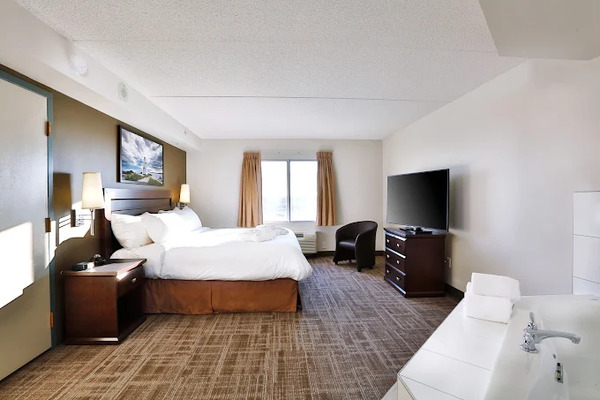 Canad Inns Destination Centre Club Regent Casino Hotel