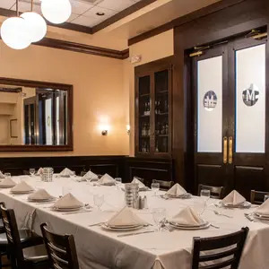 Abruzzi & Burgoni Rooms