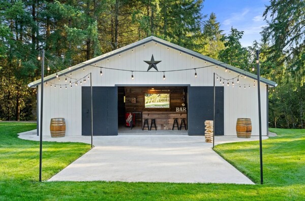 Speakeasy on Alder Lane