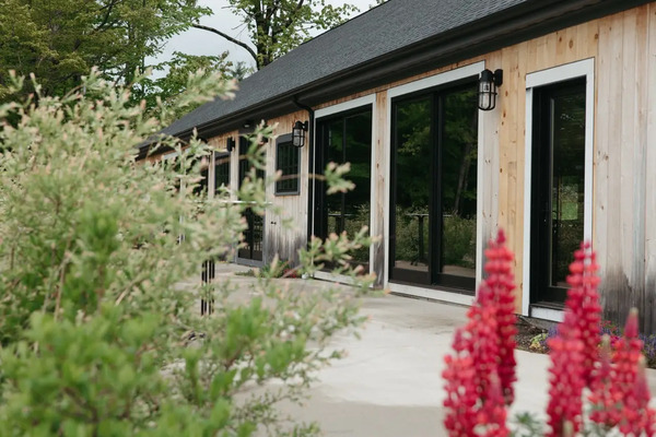 Public House on Page Hill