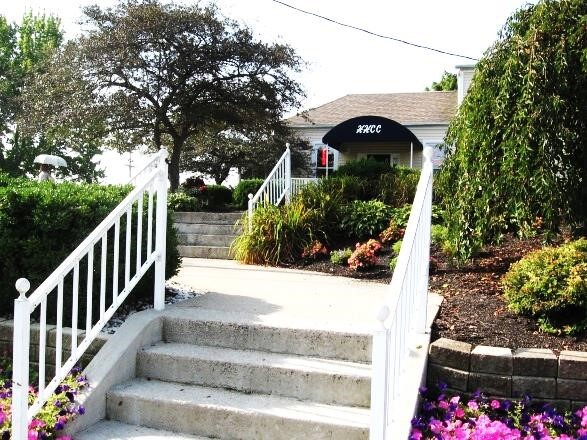 Harbor Hills Country Club