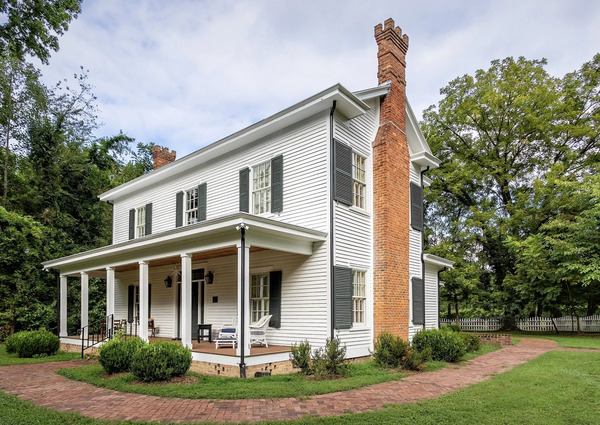 Curran Alexander Vineyards