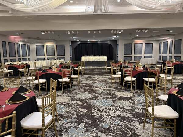 Swan Lake Resort & Conference Center