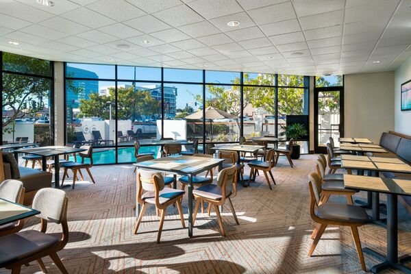 Four Points by Sheraton San Francisco Bay Bridge