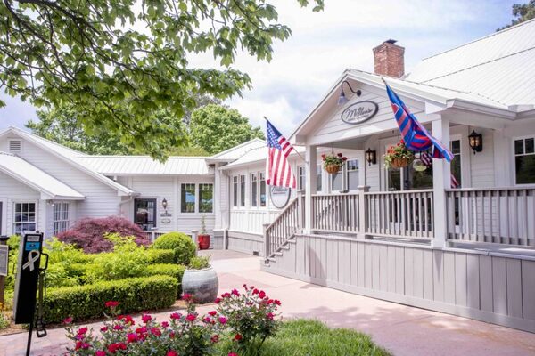 Milton's Cuisine & Cocktails