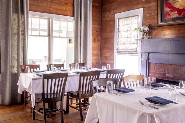 Milton's Cuisine & Cocktails