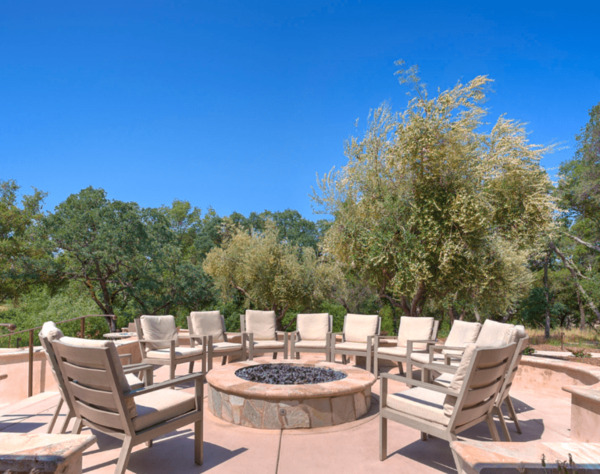 Twin Rocks Estate Winery