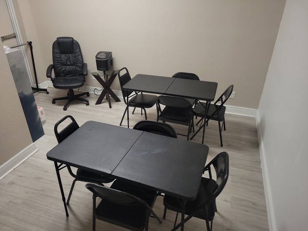 The Glitz & Glam of Art