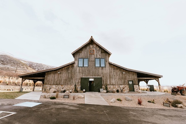 The Barn at Wall Brothers Orchards