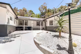 Sunland Hillside Oasis