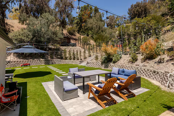 Sunland Hillside Oasis