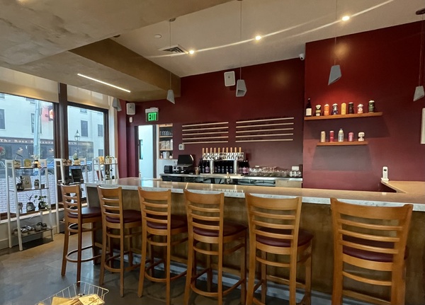 Reedmor Books & Brews