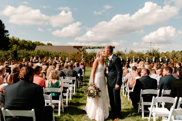 Meadow Barn at Country Orchards