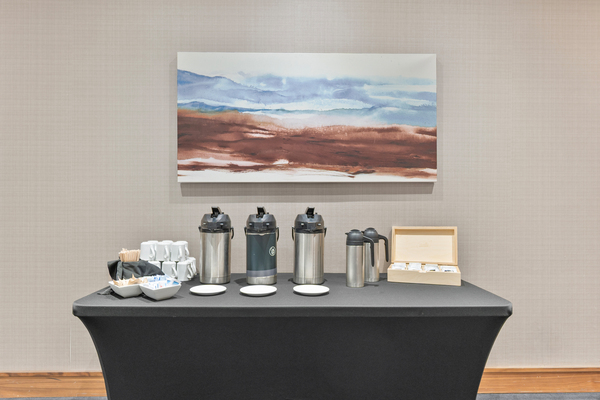 Sandman Signature Mississauga Hotel