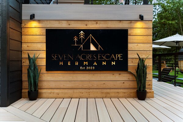 Seven Acres Escape