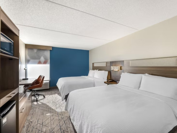 Holiday Inn Express Crestwood