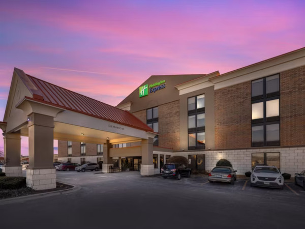 Holiday Inn Express Crestwood