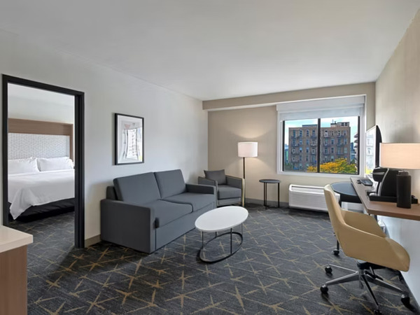 Holiday Inn Hotel & Suites Chicago-Downtown