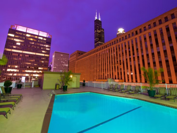 Holiday Inn Hotel & Suites Chicago-Downtown