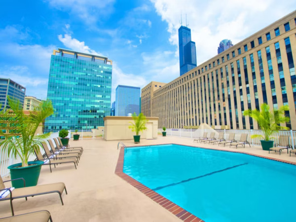 Holiday Inn Hotel & Suites Chicago-Downtown