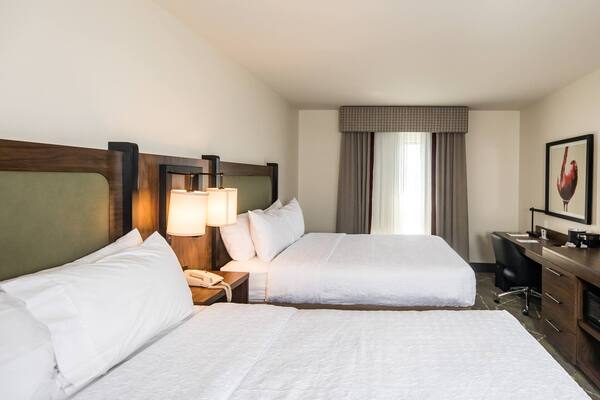 Hampton Inn & Suites Dobson