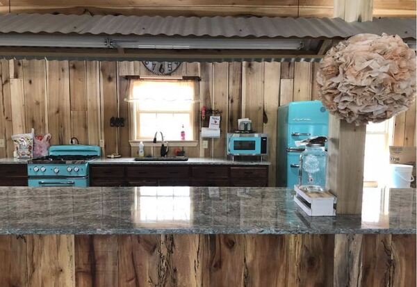 Bullard Farm And Pavilion/Hitchin Post