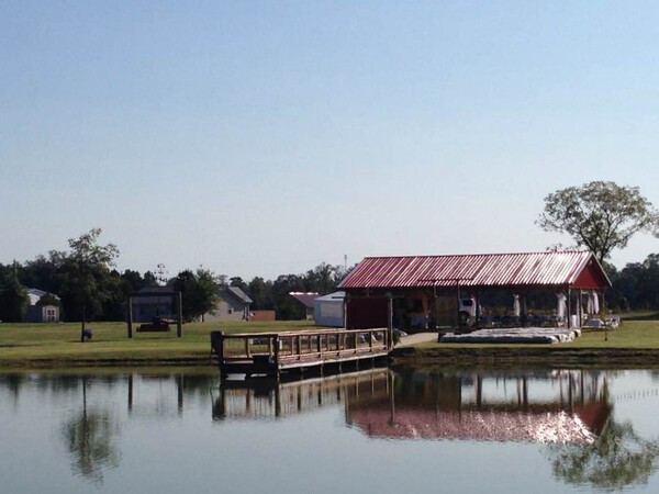 Bullard Farm And Pavilion/Hitchin Post