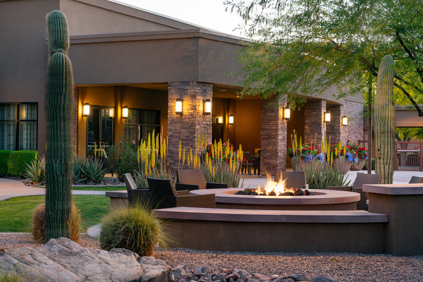 Courtyard Scottsdale Salt River