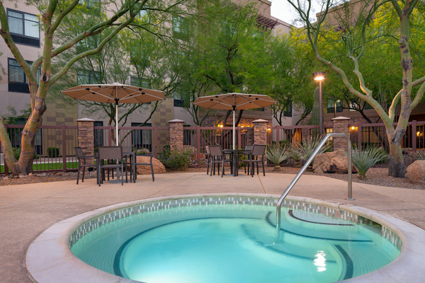 Courtyard Scottsdale Salt River