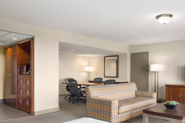 Doubletree by Hilton DFW Airport North