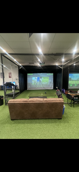 SurgeVr Arena & Golf Lounge