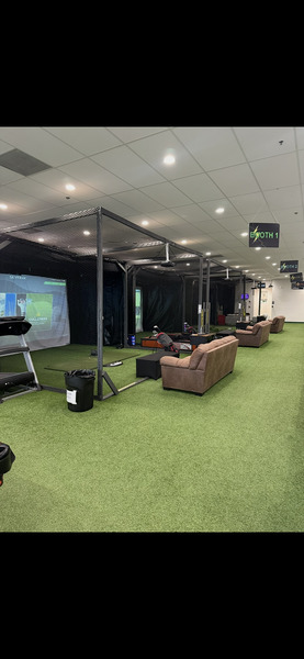 SurgeVr Arena & Golf Lounge