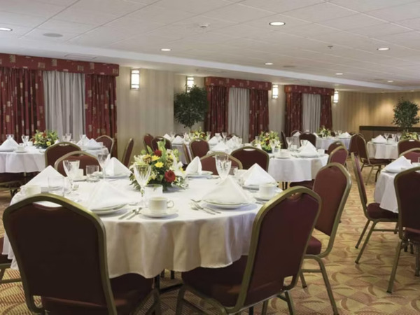 Holiday Inn and Suites Charlottesville/Ruckersville