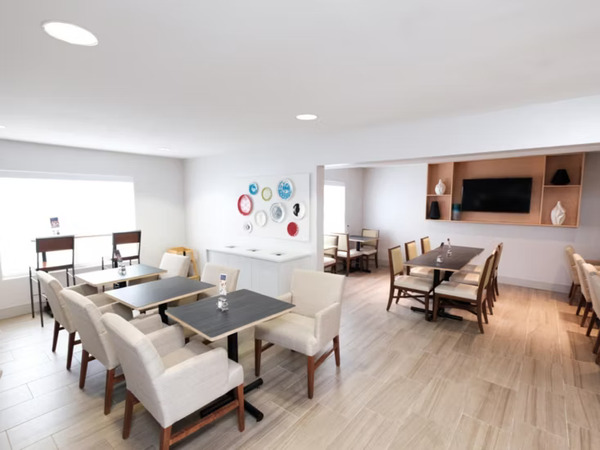 Holiday Inn Express Alpharetta - Roswell