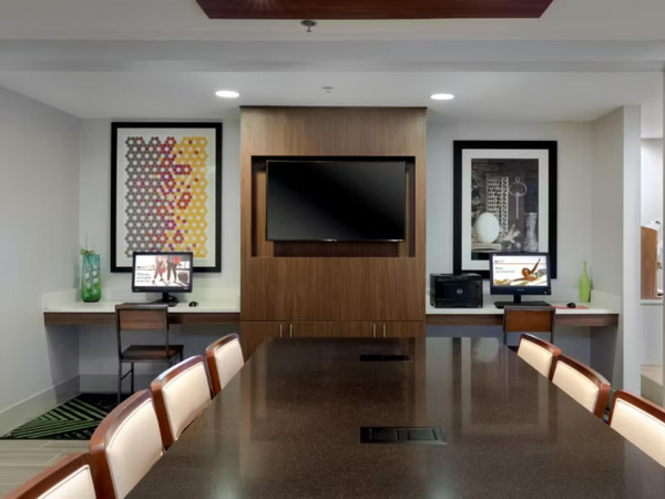 Holiday Inn Express Alpharetta - Roswell