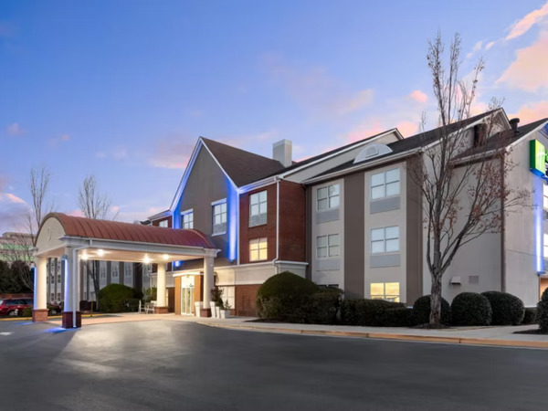 Holiday Inn Express Alpharetta - Roswell