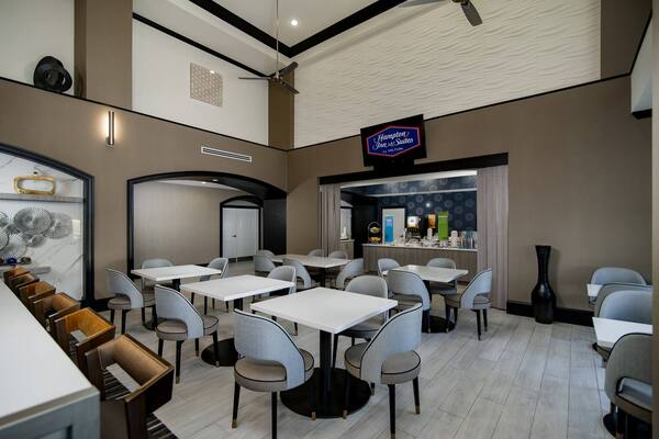 Hampton Inn & Suites Fort Worth-Fossil Creek