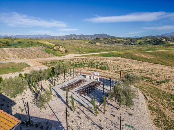 Truffle Pig Winery by Wedgewood Weddings