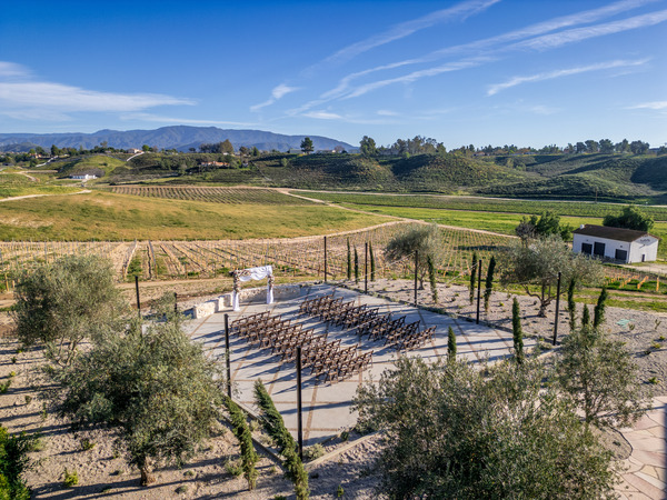 Truffle Pig Winery by Wedgewood Weddings