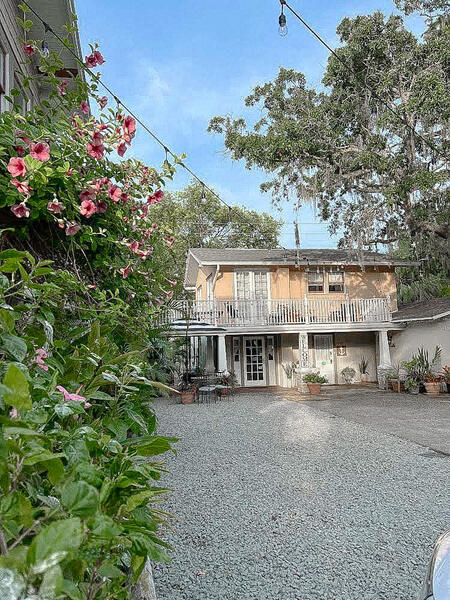 Park Place Inn & Cottages