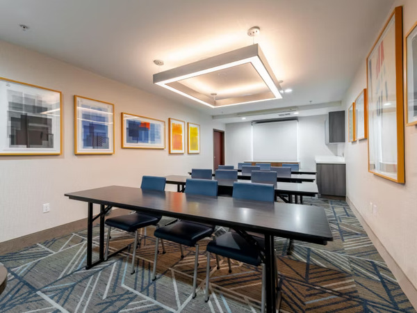 Holiday Inn Express & Suites Frazier Park